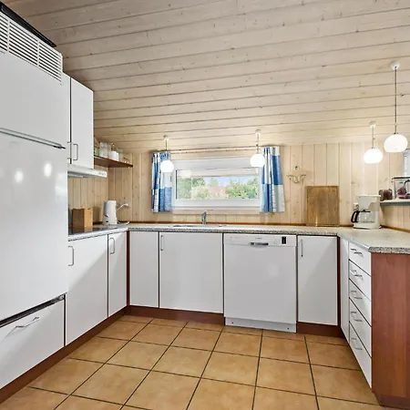 度假居 3 Bedroom Cozy In *
