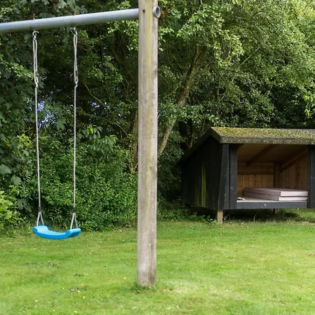 3 Bedroom Cozy In Dom wakacyjny